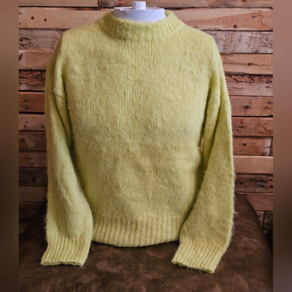 NWT A new day (Target) yellow‎ sweater xs and s